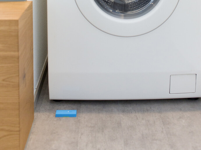 water senzor next to the washingmachine